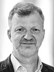 thomas-grossboelting-733x414-1-180x240